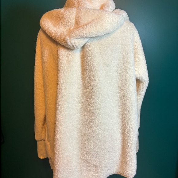 Charlie Paige Cream Teddy Jacket Oversized Fit - Picture 2 of 4